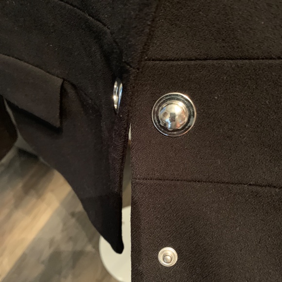 Zara Basic cropped black jacket. Worn 2x‎ . Excellent cobdition - Picture 4 of 6